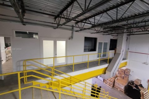 Immobilier commercial à vendre à Medley, Floride № 1959518 - photo 12