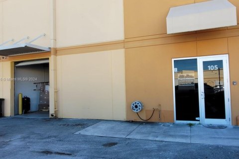Immobilier commercial à vendre à Medley, Floride № 1959518 - photo 7