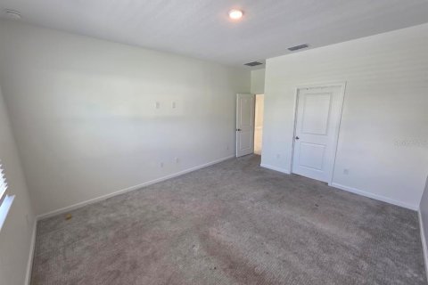 Villa ou maison à louer à Clermont, Floride: 4 chambres, 207.73 m2 № 2388978 - photo 12