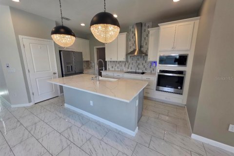 Villa ou maison à louer à Clermont, Floride: 4 chambres, 207.73 m2 № 2388978 - photo 5