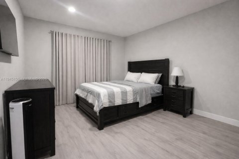 Casa en venta en Homestead, Florida, 3 dormitorios, 195.56 m2 № 2002699 - foto 13