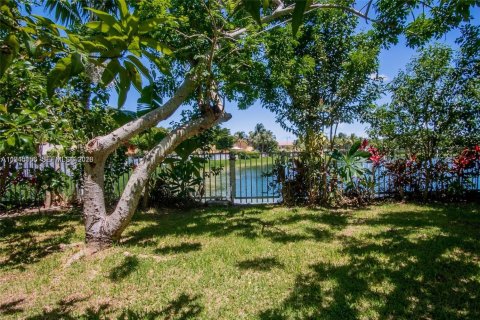 House in Homestead, Florida 3 bedrooms, 195.56 sq.m. № 2002699 - photo 8