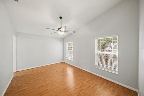 House in Valrico, Florida 3 bedrooms, 118.36 sq.m. № 2122122 - photo 11