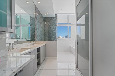 Купить кондоминиум в Майами-Бич, Флорида 2 спальни, 168.06м2, № 2045395 - фото 16