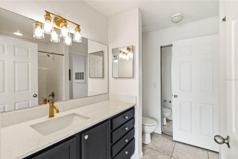 Condo in Orlando, Florida, 2 bedrooms  № 2229824 - photo 9
