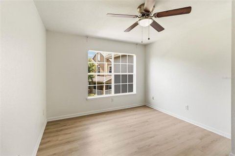 Condo in Orlando, Florida, 2 bedrooms  № 2229824 - photo 11