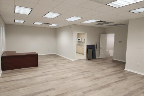 Commercial property in Port Charlotte, Florida 116.13 sq.m. № 2233142 - photo 7