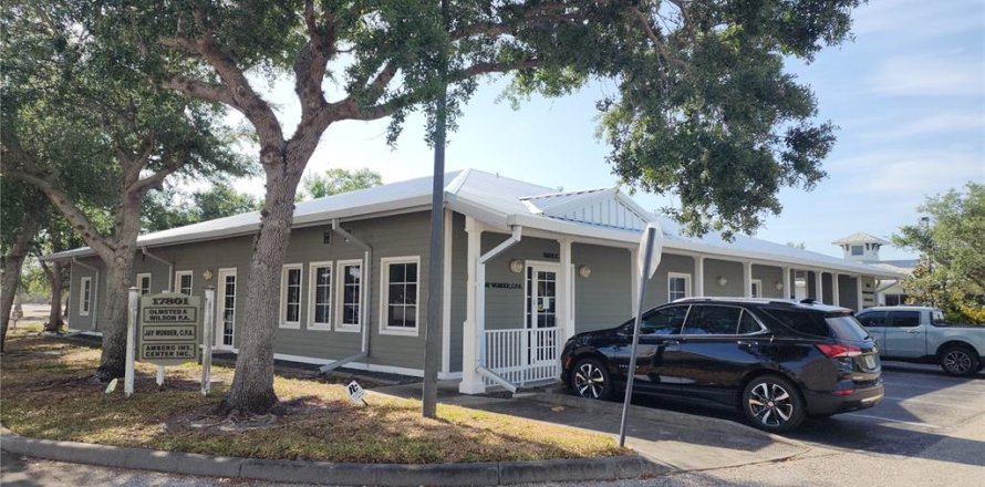Commercial property in Port Charlotte, Florida 116.13 sq.m. № 2233142