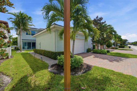 Villa ou maison à vendre à Palm Beach Gardens, Floride: 3 chambres, 249.72 m2 № 2356773 - photo 3