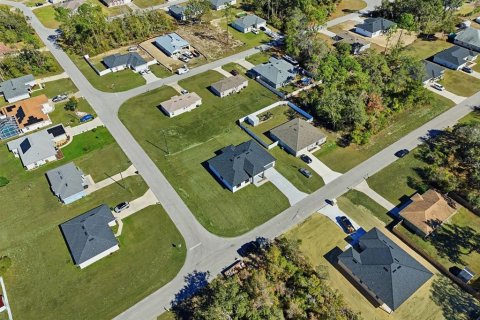 House in Ocala, Florida 4 bedrooms, 206.43 sq.m. № 2391375 - photo 9