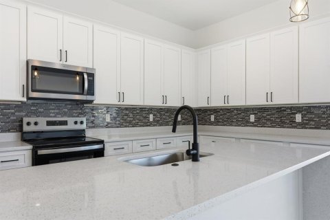 House in Ocala, Florida 4 bedrooms, 206.43 sq.m. № 2391375 - photo 30