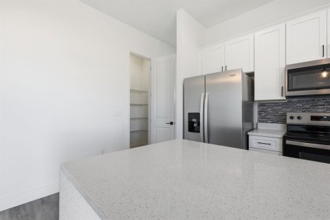 House in Ocala, Florida 4 bedrooms, 206.43 sq.m. № 2391375 - photo 25