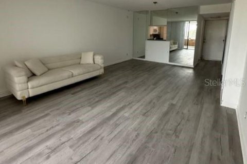 Copropriété à louer à Clearwater, Floride: 2 chambres, 97.55 m2 № 1810948 - photo 4