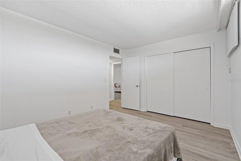 Copropriété à louer à Clearwater, Floride: 2 chambres, 97.55 m2 № 1810948 - photo 25