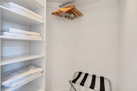 Купить кондоминиум в Холливуд, Флорида 2 спальни, 99.87м2, № 1980078 - фото 26