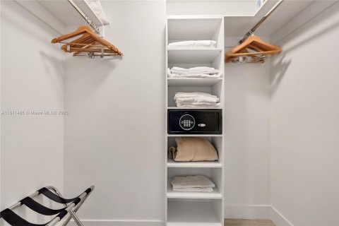 Купить кондоминиум в Холливуд, Флорида 2 спальни, 99.87м2, № 1980078 - фото 24