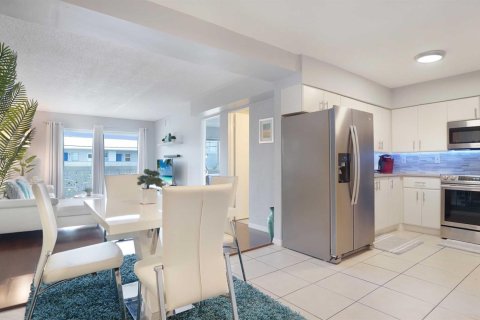 Condominio en venta en Fort Lauderdale, Florida, 1 dormitorio, 52.95 m2 № 2185721 - foto 6
