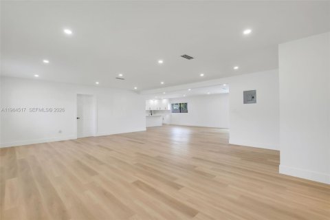 Купить виллу или дом в Хайалиа, Флорида 4 спальни, 239.04м2, № 2025943 - фото 23