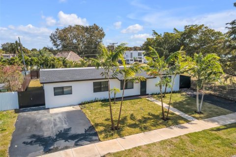 Купить виллу или дом в Хайалиа, Флорида 4 спальни, 239.04м2, № 2025943 - фото 8