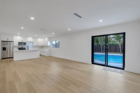 Купить виллу или дом в Хайалиа, Флорида 4 спальни, 239.04м2, № 2025943 - фото 26