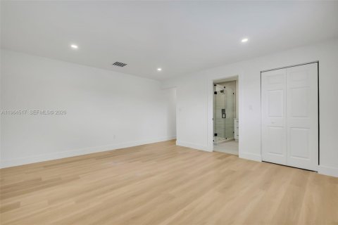 Купить виллу или дом в Хайалиа, Флорида 4 спальни, 239.04м2, № 2025943 - фото 16