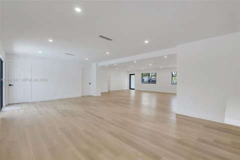 Купить виллу или дом в Хайалиа, Флорида 4 спальни, 239.04м2, № 2025943 - фото 22