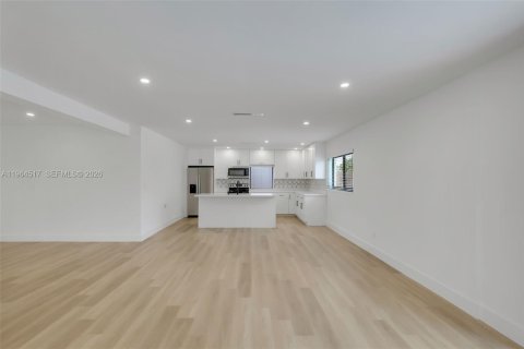 Купить виллу или дом в Хайалиа, Флорида 4 спальни, 239.04м2, № 2025943 - фото 24