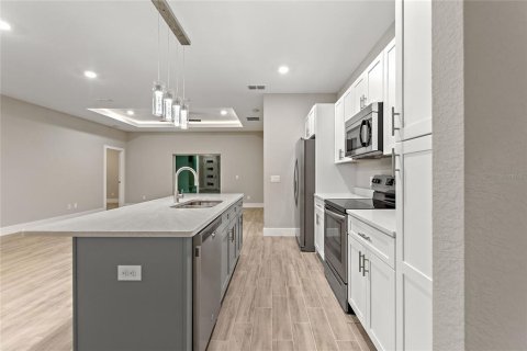 Casa en alquiler en Kissimmee, Florida, 4 dormitorios, 155.15 m2 № 1817942 - foto 15