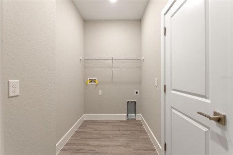 Casa en alquiler en Kissimmee, Florida, 4 dormitorios, 155.15 m2 № 1817942 - foto 27