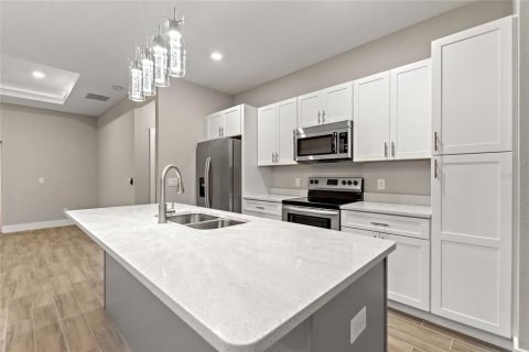 Casa en alquiler en Kissimmee, Florida, 4 dormitorios, 155.15 m2 № 1817942 - foto 14