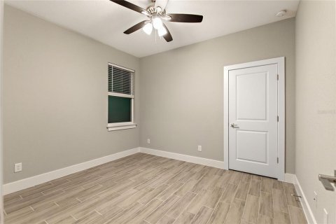 Casa en alquiler en Kissimmee, Florida, 4 dormitorios, 155.15 m2 № 1817942 - foto 21
