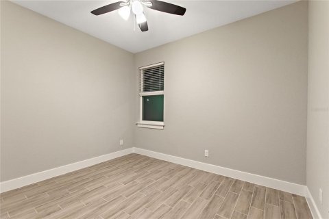 Casa en alquiler en Kissimmee, Florida, 4 dormitorios, 155.15 m2 № 1817942 - foto 18