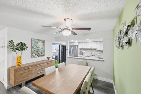 Touwnhouse à louer à Stuart, Floride: 2 chambres, 130.06 m2 № 2028976 - photo 4