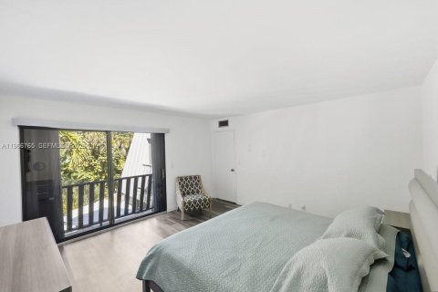 Touwnhouse à louer à Stuart, Floride: 2 chambres, 130.06 m2 № 2028976 - photo 13