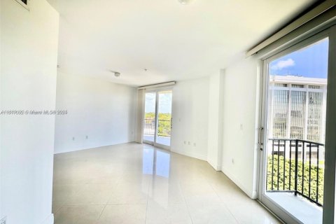 Condo in Miami, Florida, 2 bedrooms  № 2052749 - photo 4