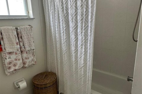 Villa ou maison à vendre à Miami, Floride: 3 chambres, 207.08 m2 № 1955549 - photo 9