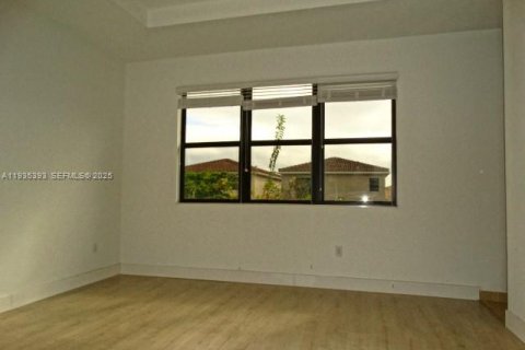 Villa ou maison à louer à Miami, Floride: 3 chambres, 167.97 m2 № 1993568 - photo 23