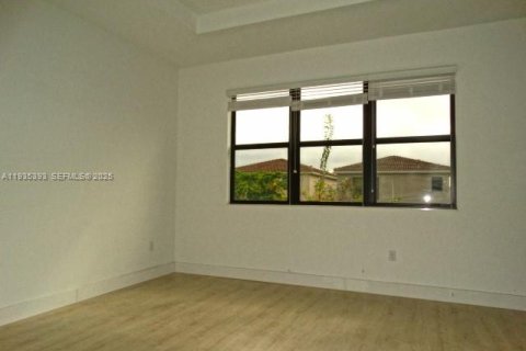 Villa ou maison à louer à Miami, Floride: 3 chambres, 167.97 m2 № 1993568 - photo 18