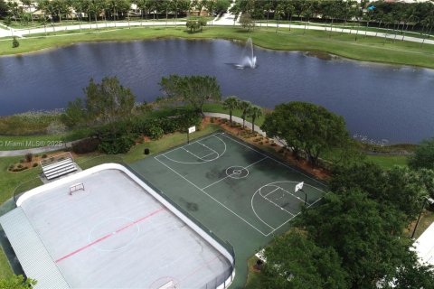 Villa ou maison à louer à Weston, Floride: 3 chambres, 133.22 m2 № 1895854 - photo 18