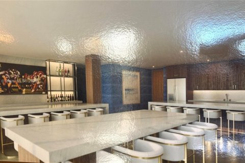 Condo in Bal Harbour, Florida, 2 bedrooms  № 1867482 - photo 4