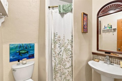House in DeLand, Florida 3 bedrooms, 250.09 sq.m. № 2287401 - photo 21