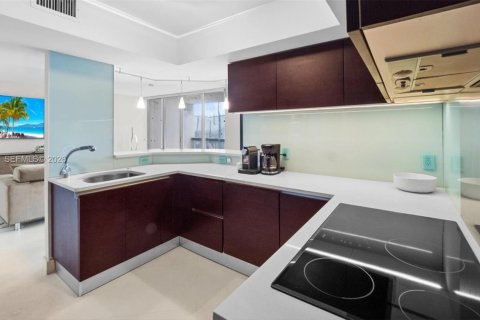 Copropriété à vendre à Miami Beach, Floride: 3 chambres, 144 m2 № 2070648 - photo 6