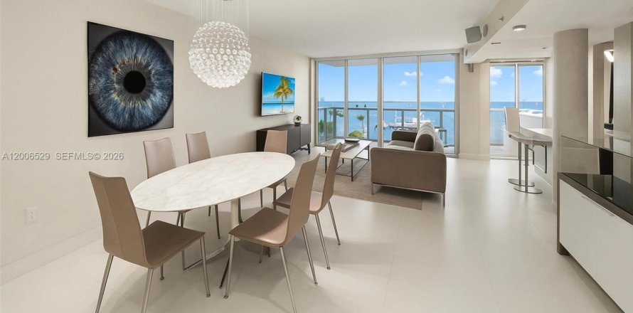 Condo à Miami Beach, Floride, 3 chambres  № 2070648
