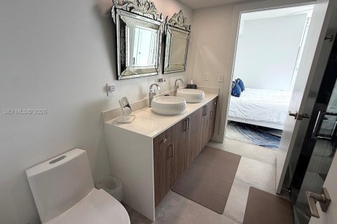 Copropriété à louer à Miami, Floride: 3 chambres, 121.98 m2 № 2010905 - photo 14