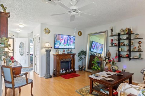 Villa ou maison à vendre à New Port Richey, Floride: 1 chambre, 67.17 m2 № 2235039 - photo 17