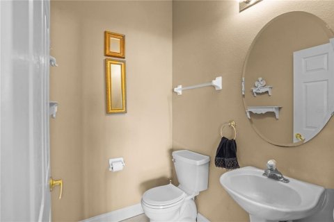 Townhouse in Apopka, Florida 3 bedrooms, 213.02 sq.m. № 2418837 - photo 20