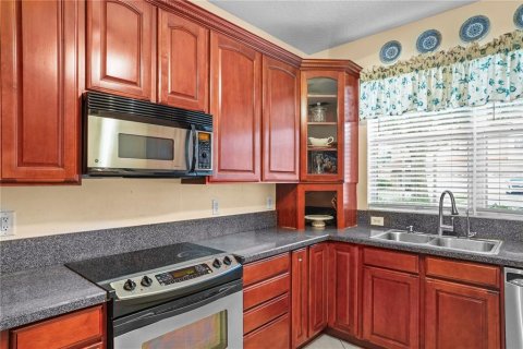 Townhouse in Apopka, Florida 3 bedrooms, 213.02 sq.m. № 2418837 - photo 12