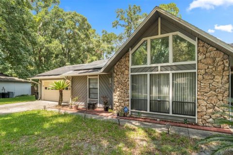 House in Gainesville, Florida 3 bedrooms, 147.34 sq.m. № 1886339 - photo 2