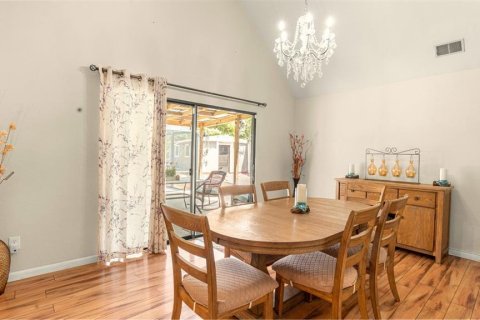 House in Gainesville, Florida 3 bedrooms, 147.34 sq.m. № 1886339 - photo 8