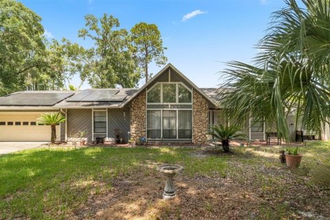 House in Gainesville, Florida 3 bedrooms, 147.34 sq.m. № 1886339 - photo 1
